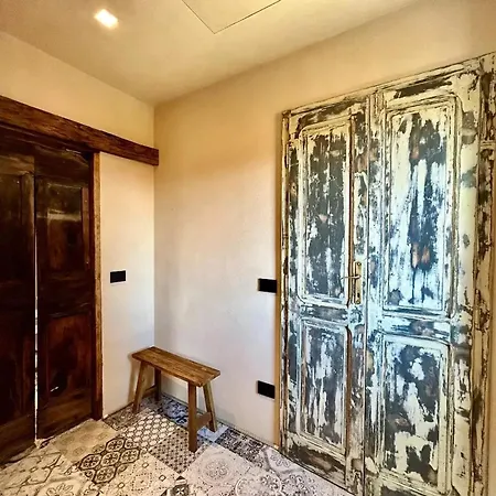 In Tapigliano With Garden And Parking Nebbiuno