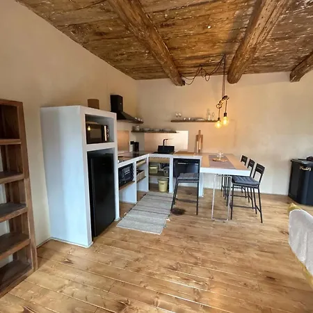 In Tapigliano With Garden And Parking * Nebbiuno