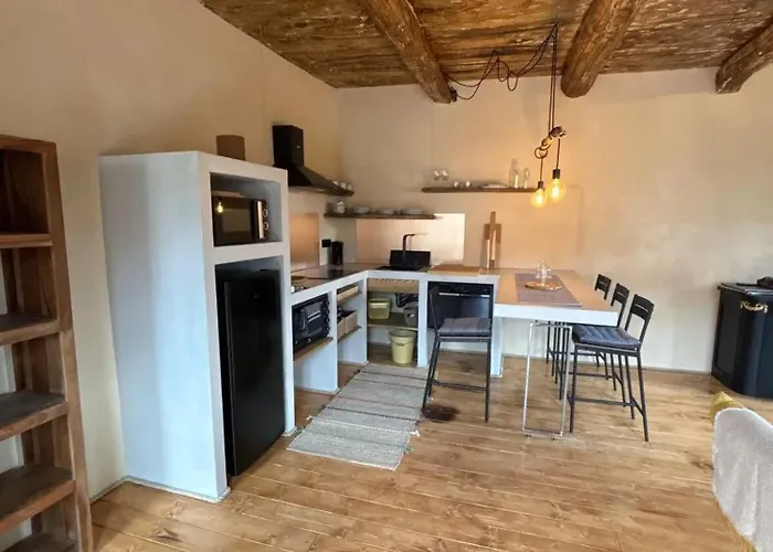 In Tapigliano With Garden And Parking * Nebbiuno